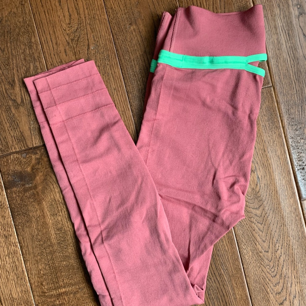 Fabletics SculptKnit High Waisted Cut-out Leggings / Sz S Small / Rose Clay Pink